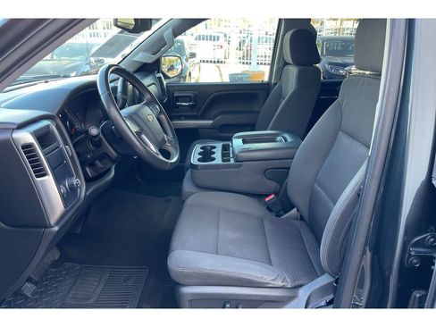 Used 2018 Chevrolet Silverado 1500 LT w/ All Star Edition RWD image 10