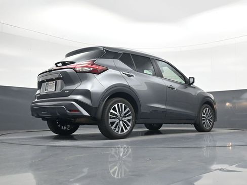 Used 2023 Nissan Kicks SV FWD image 22