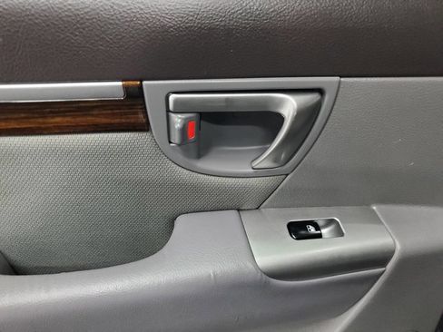 Used 2011 Hyundai Santa Fe GLS image 13