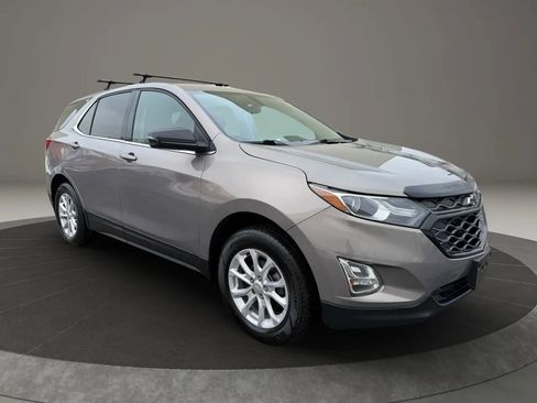 Used 2018 Chevrolet Equinox LT AWD/4WD image 3