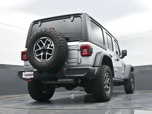 Used 2024 Jeep Wrangler Unlimited Rubicon w/ Technology Group AWD/4WD image 46