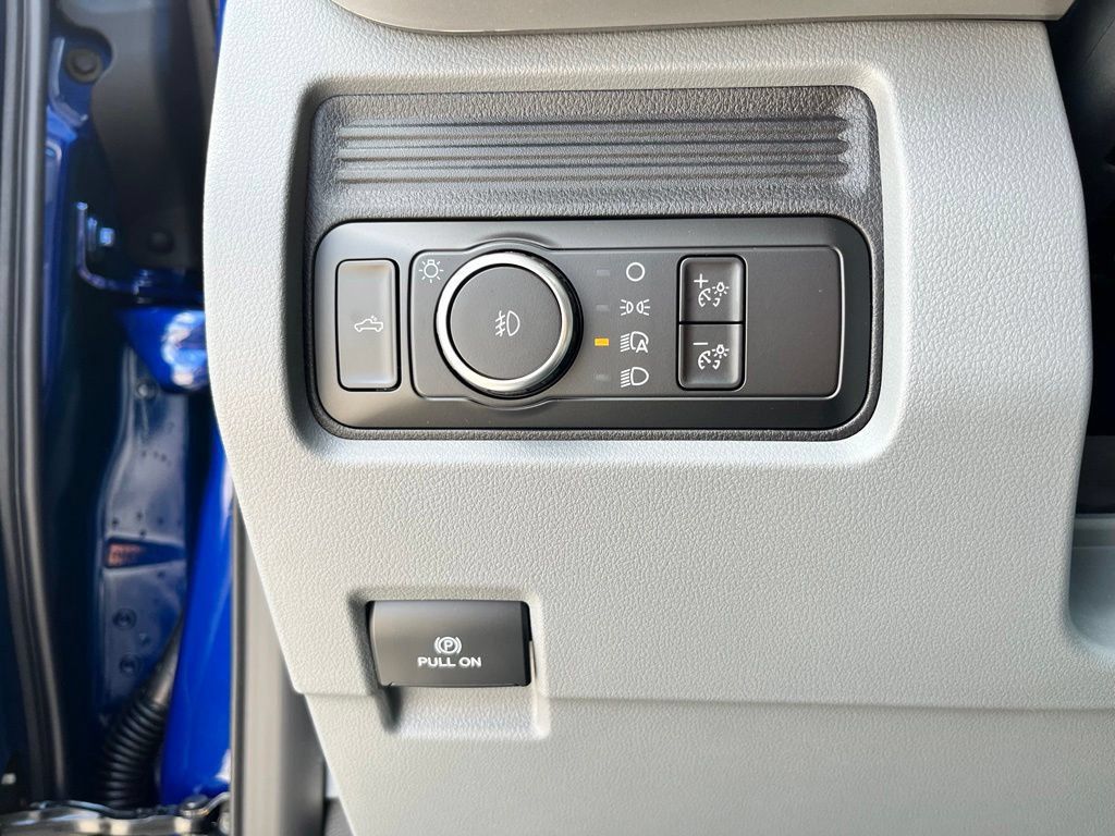 New 2026 Ford F250 XLT AWD/4WD image 15