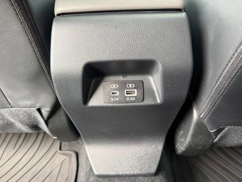 Used 2024 Subaru Crosstrek 2.0i Premium AWD/4WD image 25