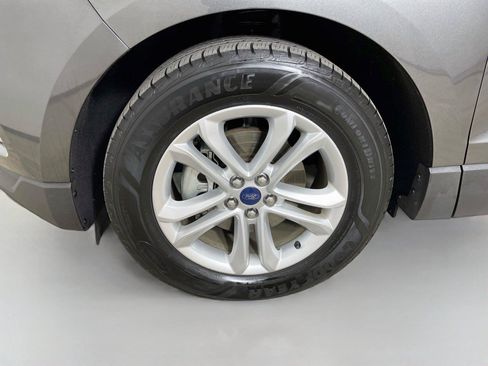 Used 2019 Ford Edge SEL w/ Equipment Group 201A FWD image 29