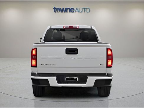 Used 2022 Chevrolet Colorado LT AWD/4WD image 4