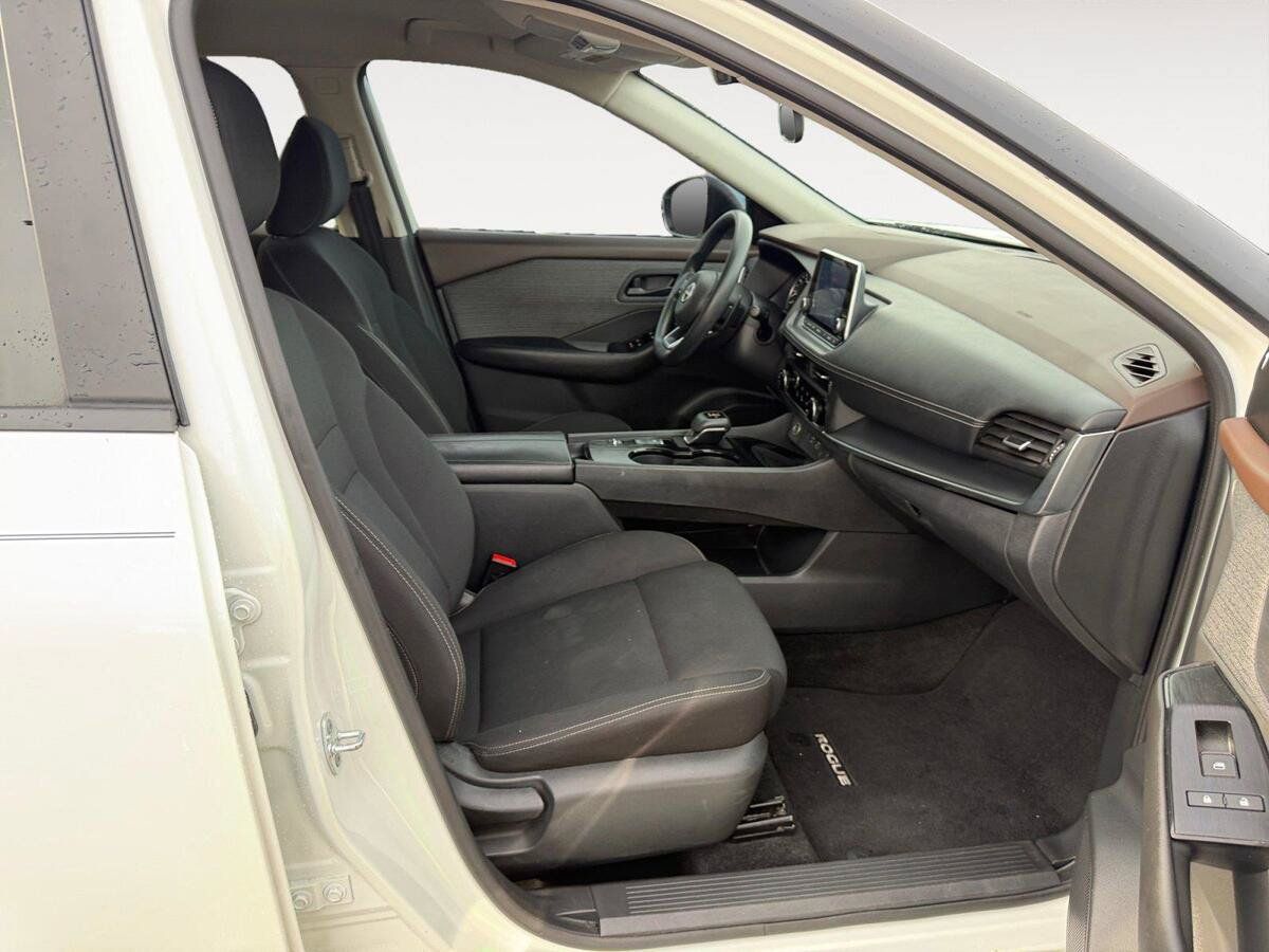 Used 2023 Nissan Rogue S FWD image 15
