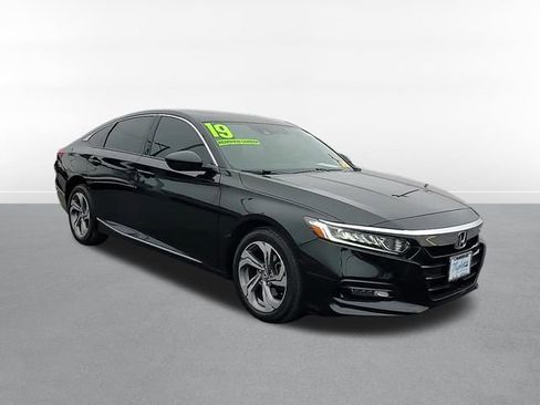 Used 2019 Honda Accord EX image 3