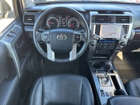 Used 2022 Toyota 4Runner Limited AWD/4WD image 5