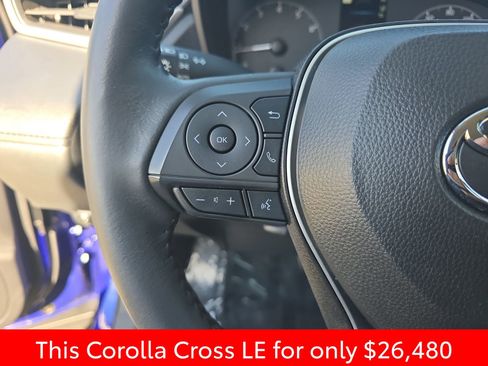 Used 2024 Toyota Corolla Cross LE image 22