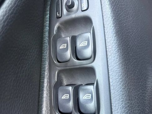Used 2010 Volvo XC90 V8 AWD/4WD image 21