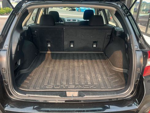Used 2019 Subaru Outback 2.5i AWD/4WD image 24