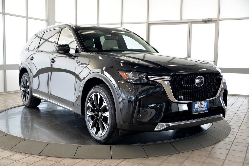 Certified 2026 MAZDA CX-90 Plug-In Hybrid w/ Premium Plus AWD/4WD image 2