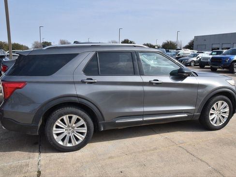 Used 2023 Ford Explorer Limited w/ Limited Technology Package image 6