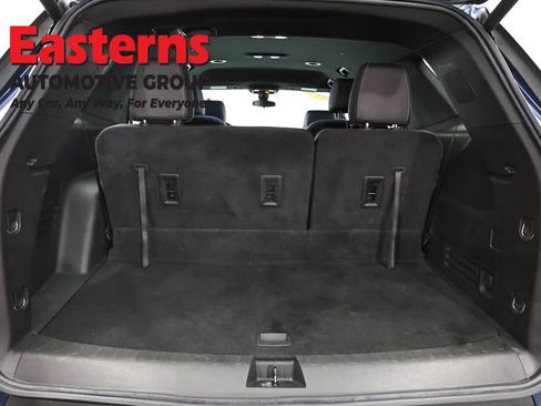 Used 2023 Chevrolet Traverse LT AWD/4WD image 9