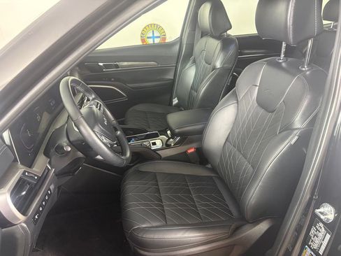 Used 2024 Kia Telluride EX X-Line AWD/4WD image 11