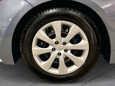 Used 2020 Toyota Corolla LE image 10