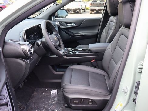 New 2026 Chevrolet Equinox LT w/ Convenience Package II image 4