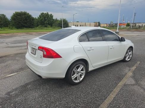 Used 2015 Volvo S60 T5 Premier w/ Convenience Package AWD/4WD image 6