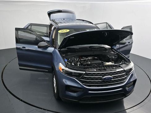 Used 2021 Ford Explorer XLT AWD/4WD image 36