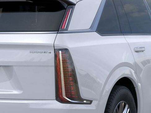 New 2026 Cadillac Escalade IQ Luxury 1 w/ LPO, Floor Liner Package AWD/4WD image 11
