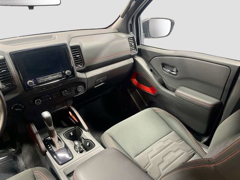 Used 2024 Nissan Frontier PRO-4X w/ Off-Road Protection Package AWD/4WD image 22