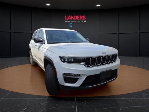 Used 2024 Jeep Grand Cherokee Limited 4xe AWD/4WD image 1