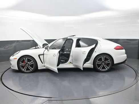 Used 2016 Porsche Panamera 4 AWD/4WD image 42