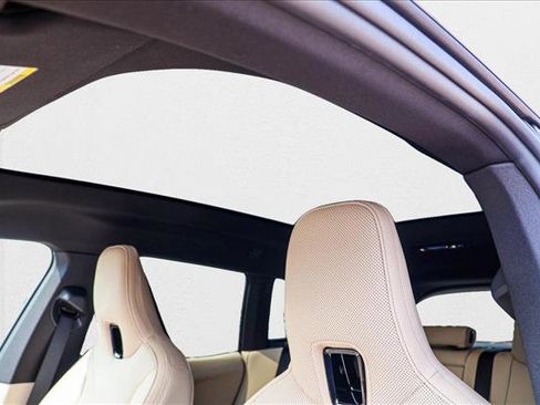 Used 2026 BMW iX xDrive60 image 11