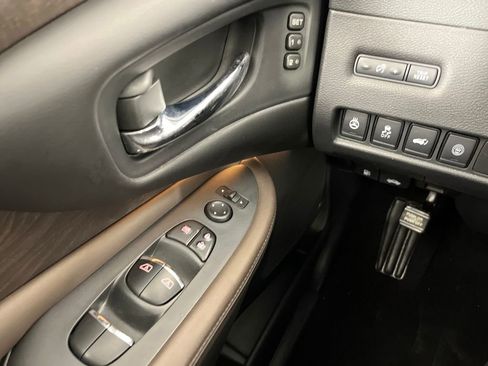 Used 2020 Nissan Murano Platinum image 25