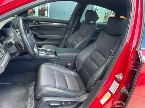 Used 2019 Honda Accord Sport image 10