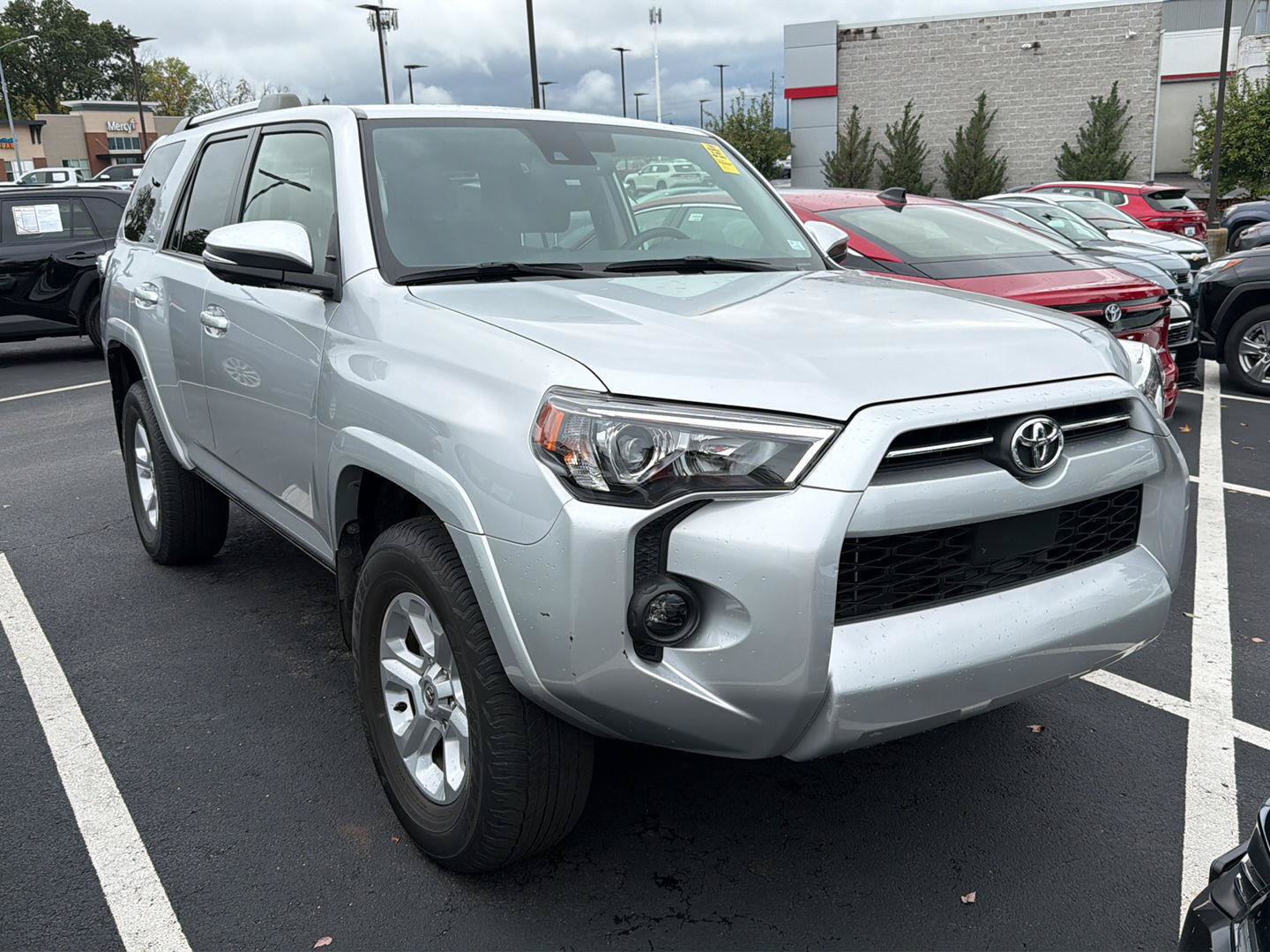 Used 2023 Toyota 4Runner SR5 Premium w/ Moonroof Package AWD/4WD image 1