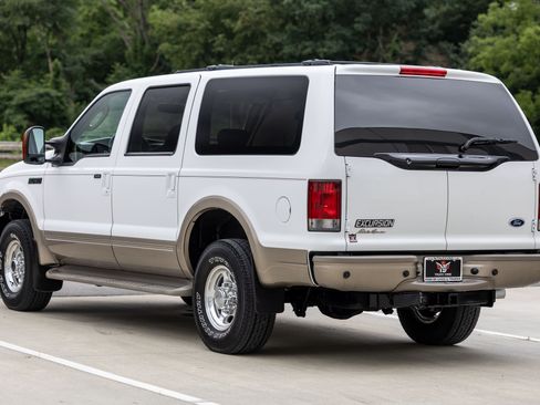 Used 2005 Ford Excursion Eddie Bauer AWD/4WD image 9