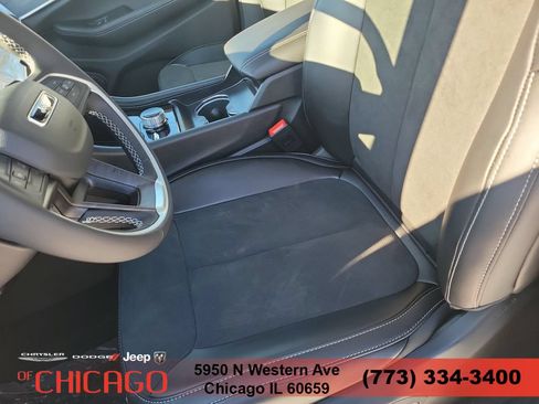 New 2026 Jeep Grand Cherokee Altitude AWD/4WD image 20