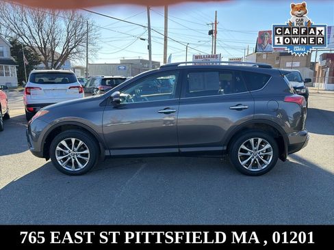 Used 2017 Toyota RAV4 Limited image 4