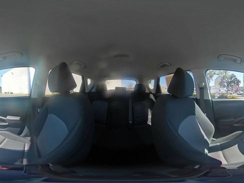 Used 2025 Kia Soul LX w/ LX Technology Package FWD image 40
