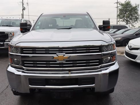 Used 2016 Chevrolet Silverado 2500 W/T w/ WT Convenience Package AWD/4WD image 2