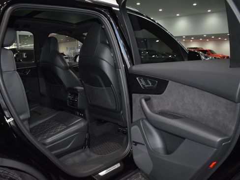 Used 2020 Audi SQ7 Premium Plus w/ Driver Assistance Package image 30