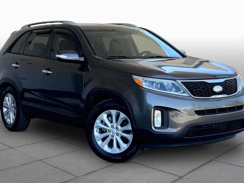 Used 2015 Kia Sorento EX image 2