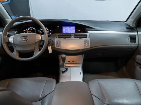 Used 2005 Toyota Avalon XL image 20