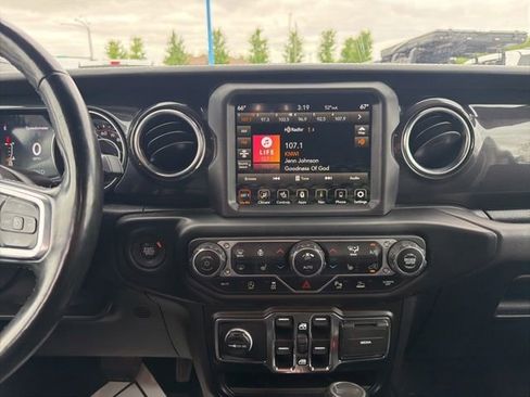Used 2021 Jeep Wrangler Unlimited Sahara AWD/4WD image 23