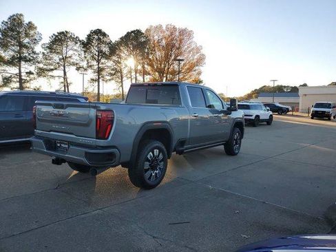 New 2026 GMC Sierra 2500 Denali w/ Denali Reserve Package AWD/4WD image 7