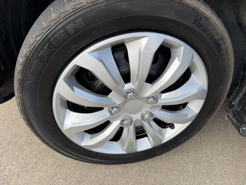 Used 2020 Mitsubishi Mirage G4 ES FWD image 32