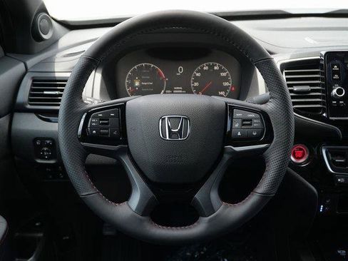 Used 2025 Honda Ridgeline Black Edition image 20
