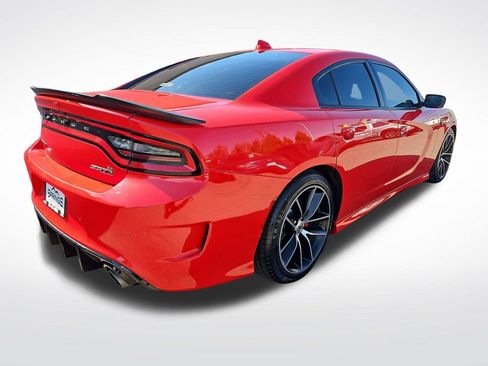 Used 2017 Dodge Charger R/T Scat Pack RWD image 6