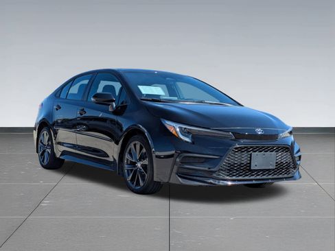 Used 2023 Toyota Corolla SE image 8