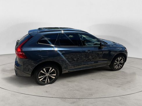 Used 2024 Volvo XC60 B5 Core AWD/4WD image 7