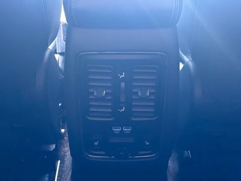 Used 2017 Jeep Grand Cherokee Limited w/ Luxury Group II RWD image 13