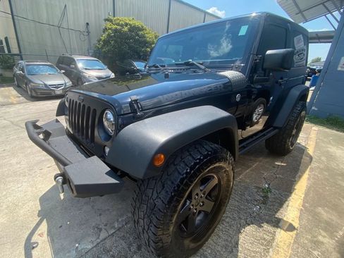 Used 2016 Jeep Wrangler Sport AWD/4WD image 3