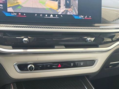 Used 2024 BMW X7 M60i AWD/4WD image 14