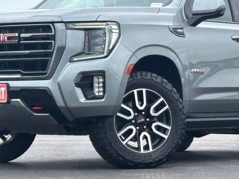 Used 2023 GMC Yukon XL AT4 AWD/4WD image 2